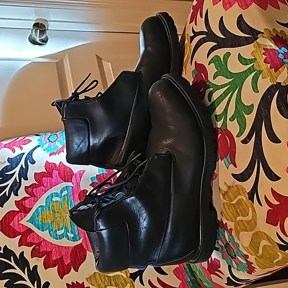 Timberland boots 👢 - Picture 2 of 11